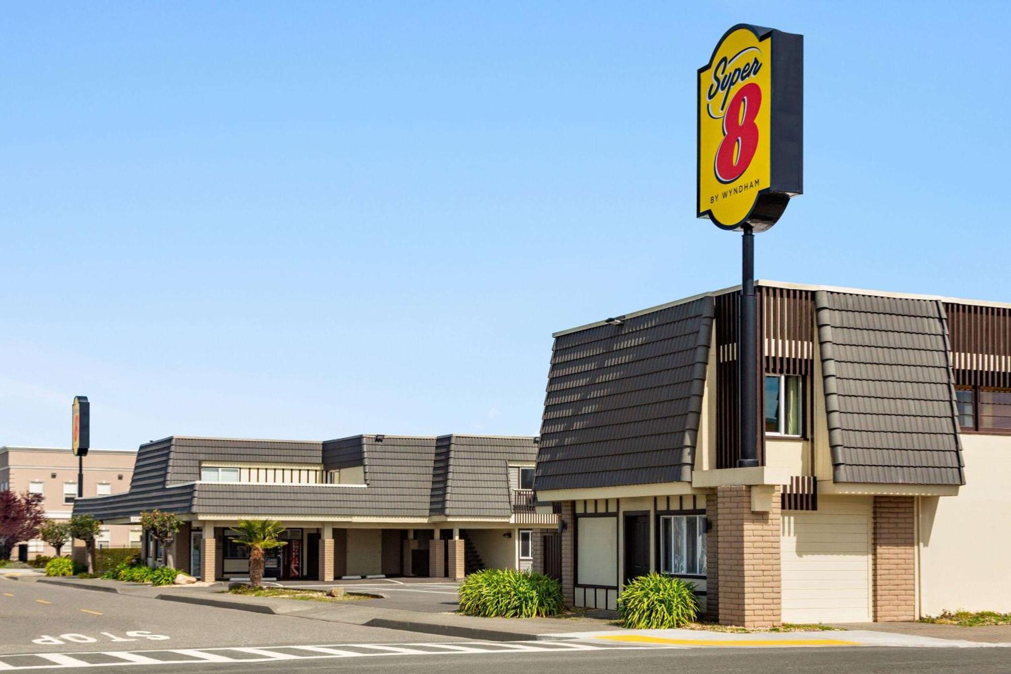 Hotel Super 8 By Wyndham Eureka Zewnętrze zdjęcie